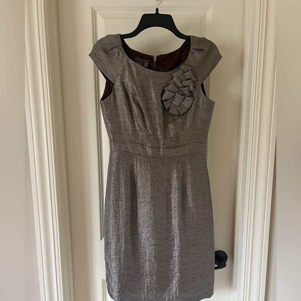 Gray Muse Dress With Floral Appliqué & Belt